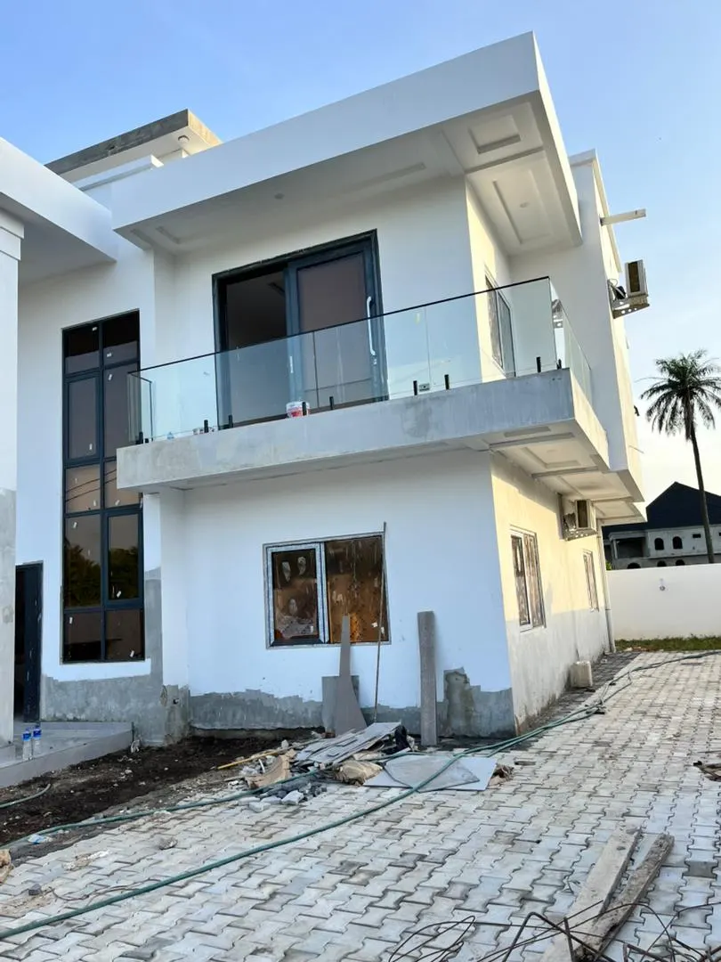 Villa side elevation with glazed balcony